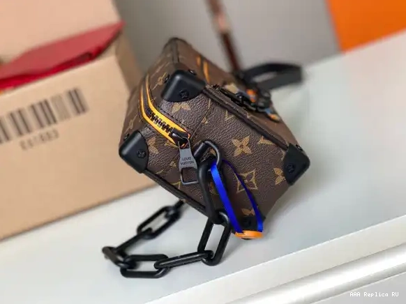 Aaa replica ru TRUNK SOFT LOUIS VUITTON 0514